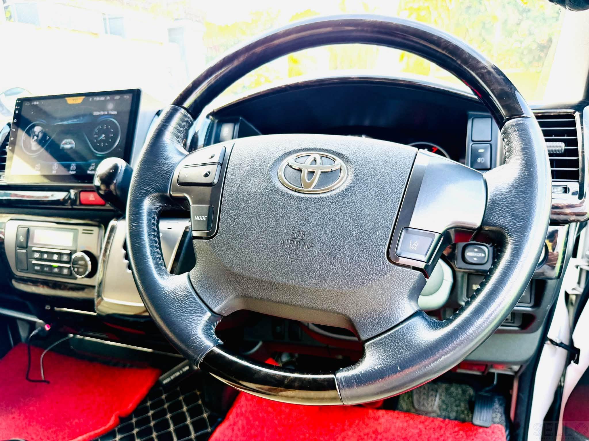 Toyota Hiace 2018 - Photo 8