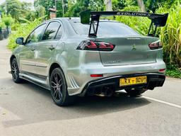 Mitsubishi Lancer 2014 - Photo 2