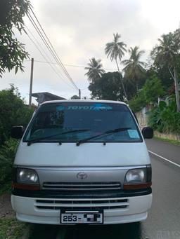 Toyota Hiace 1994 - Photo 2
