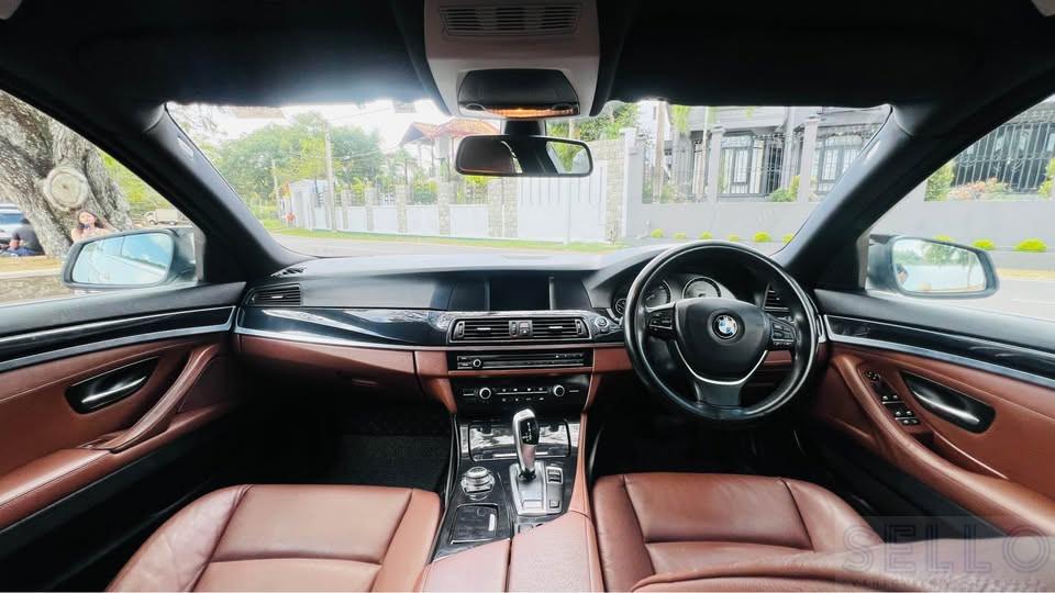 BMW 520i 2012 - Photo 3