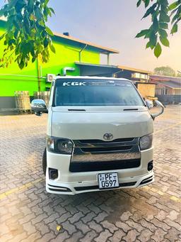 Toyota Hiace 2013 - Photo 6