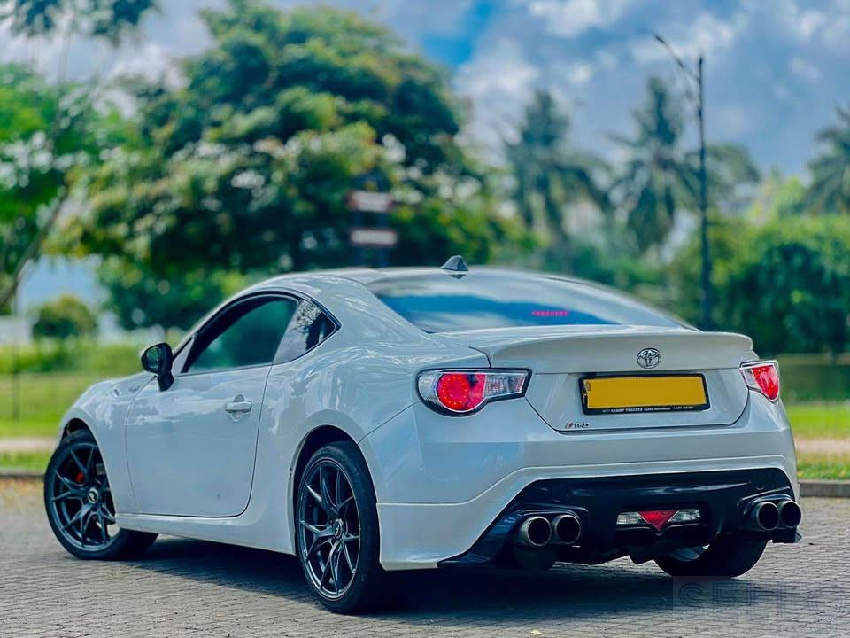 Toyota GT86 2013 - Photo 4