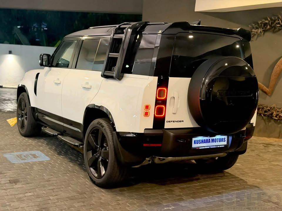 Land Rover Defender 2026 - Photo 4