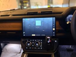 Land Rover Defender 2026 - Photo 5