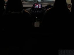 Toyota C-HR 2020 - Photo 3
