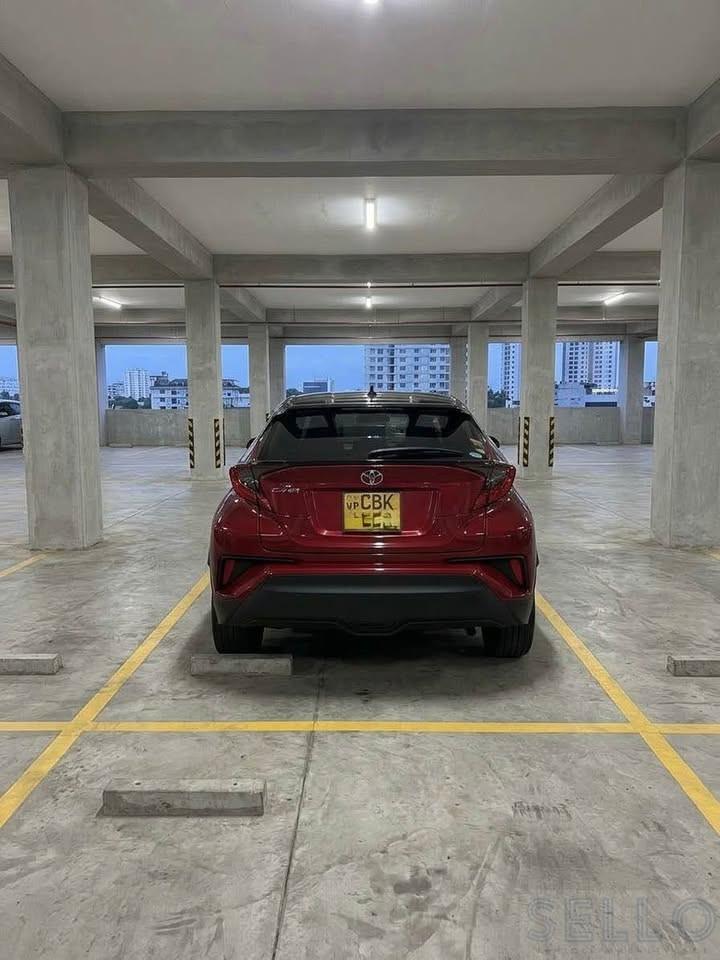Toyota C-HR 2020 - Photo 4