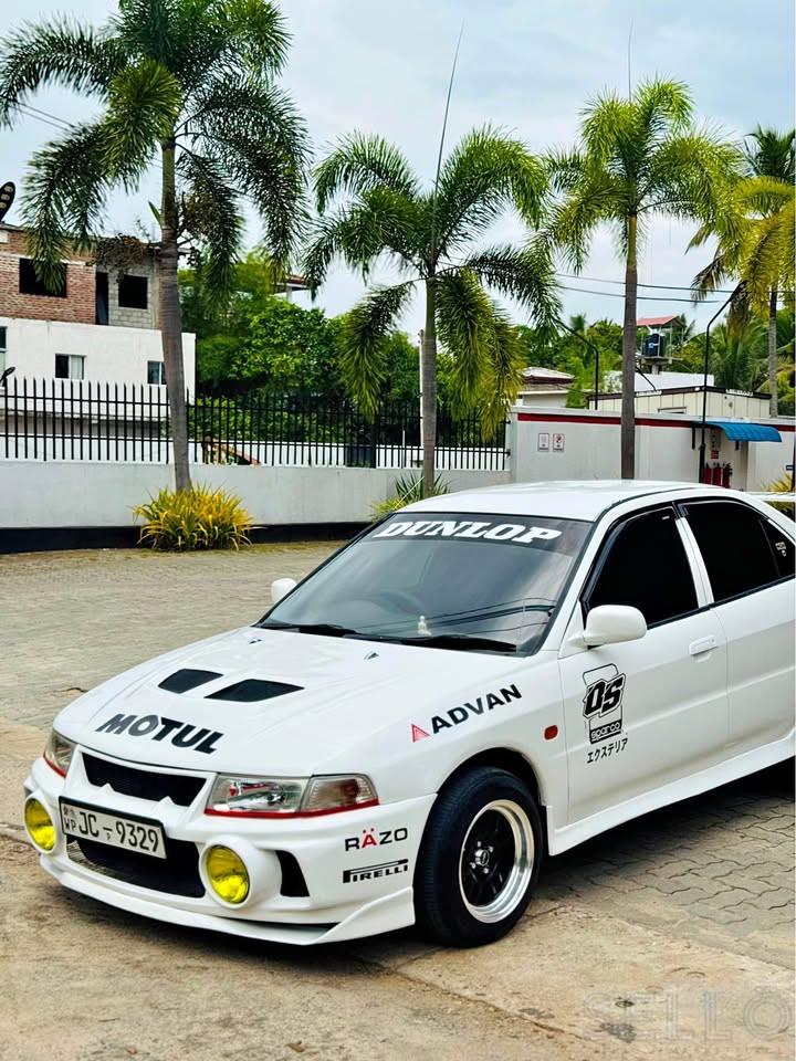 Mitsubishi Lancer 1999 - Photo 5