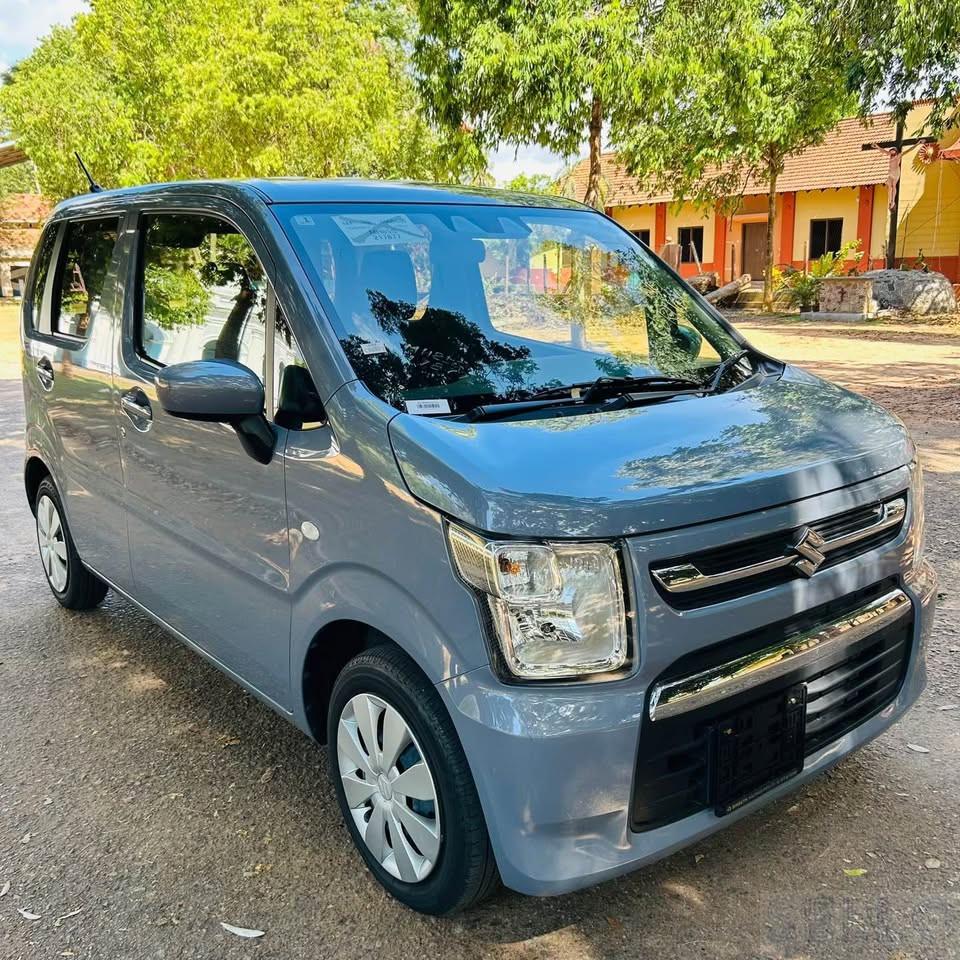 Suzuki Wagon R 2024 - Photo 3
