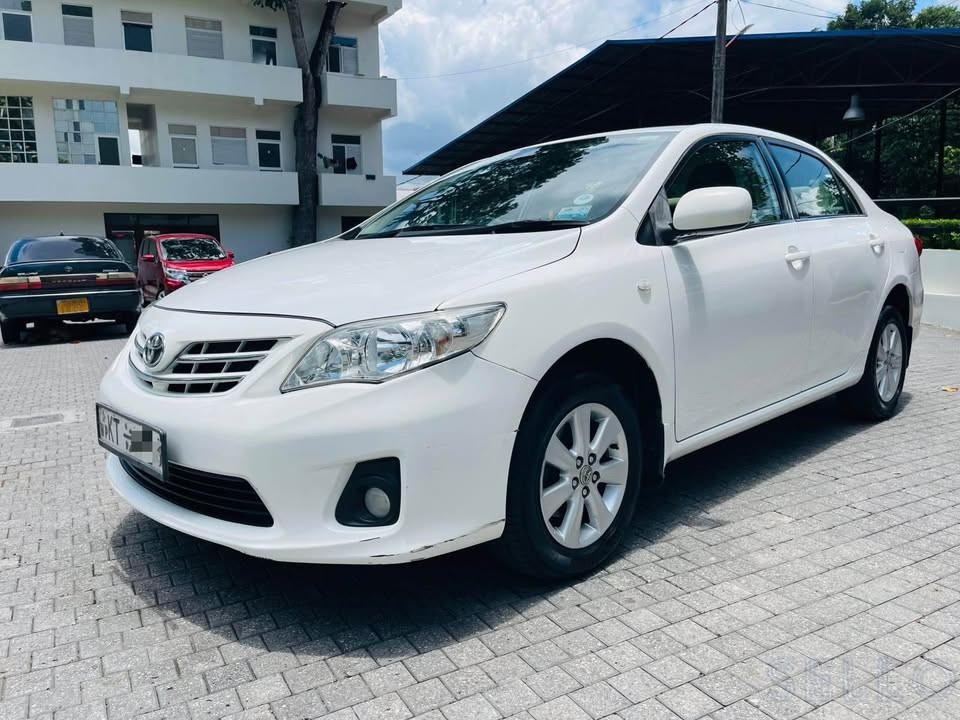 Toyota Corolla 2012 - Photo 3