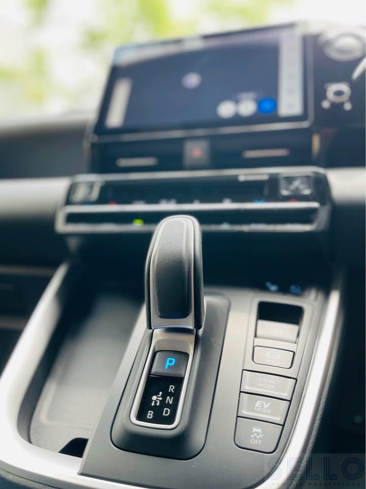 Toyota Noah 2026 - Photo 6