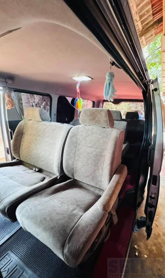 Toyota Hiace 2006 - Photo 2