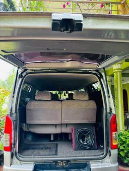 Toyota Hiace 2006 - Photo 6