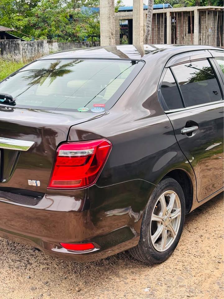 Toyota Corolla Axio 2015 - Photo 3