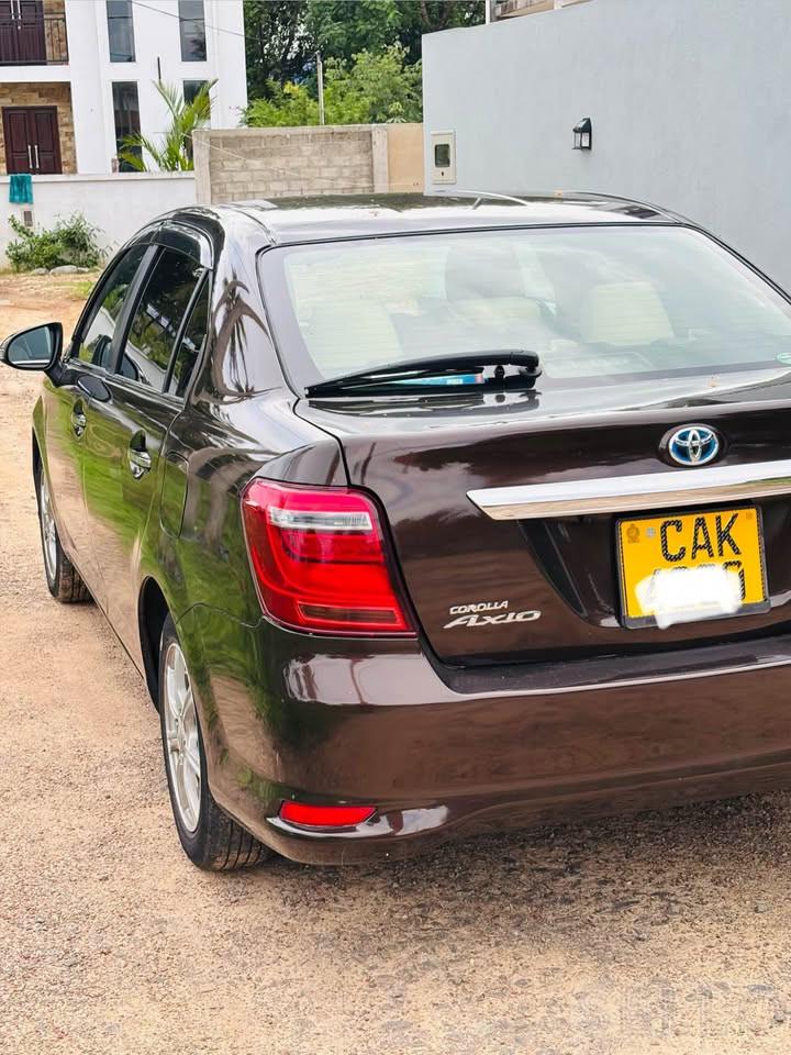 Toyota Corolla Axio 2015 - Photo 4