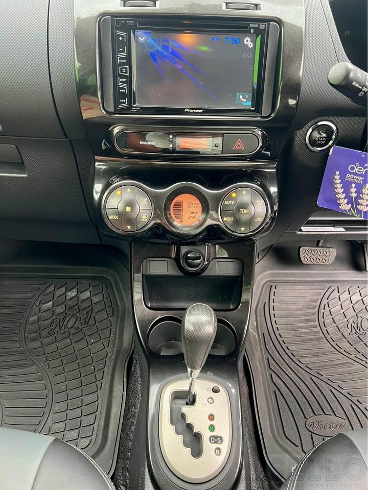 Toyota Ist 2008 - Photo 2