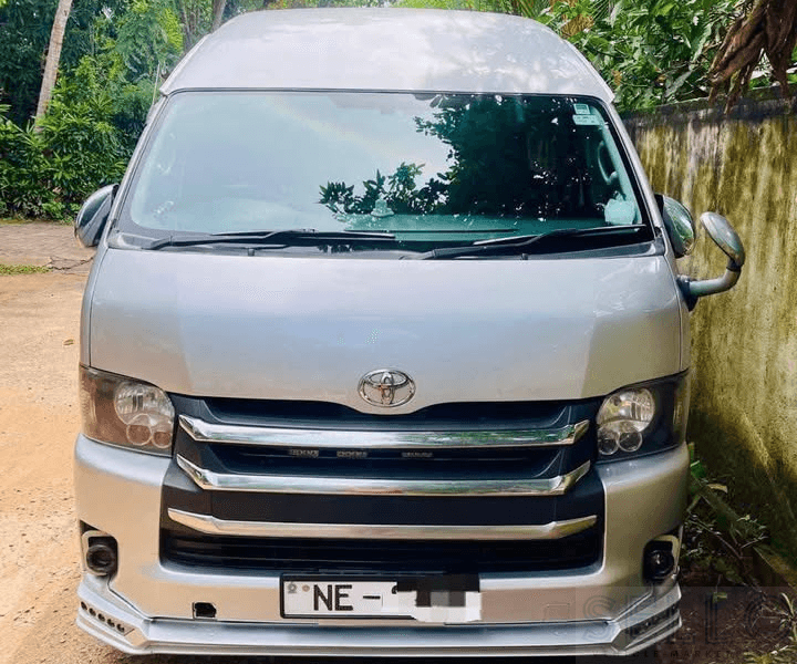 Toyota Hiace 2016
