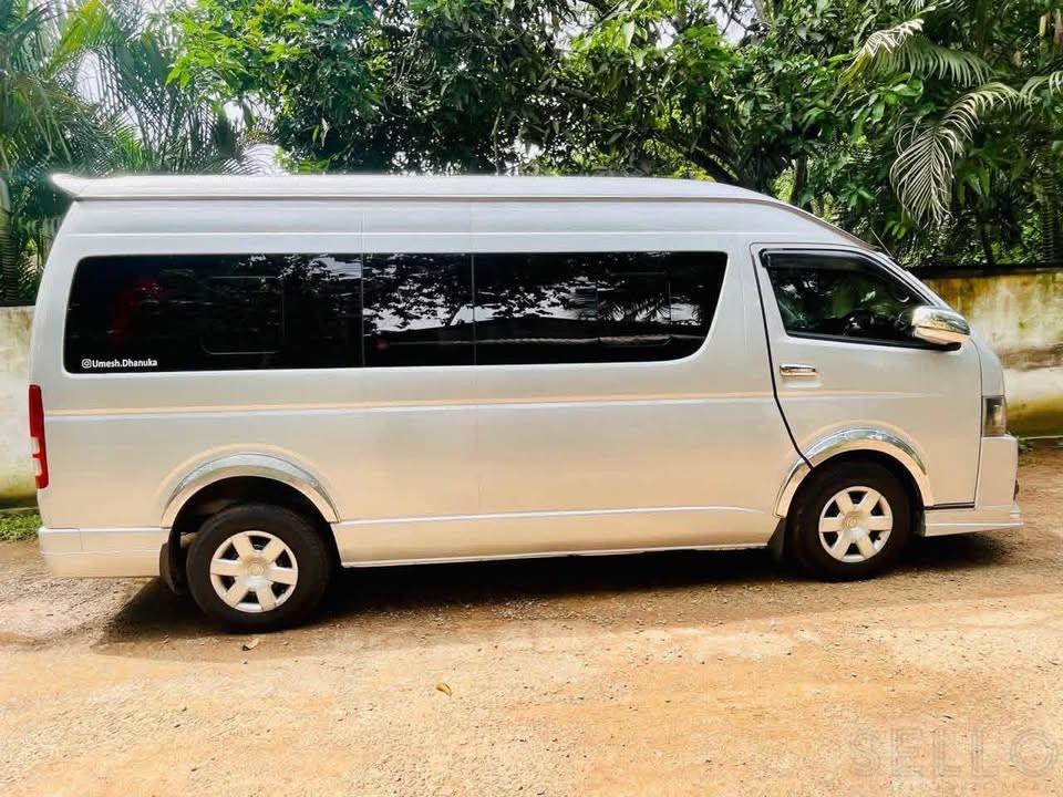 Toyota Hiace 2016 - Photo 3