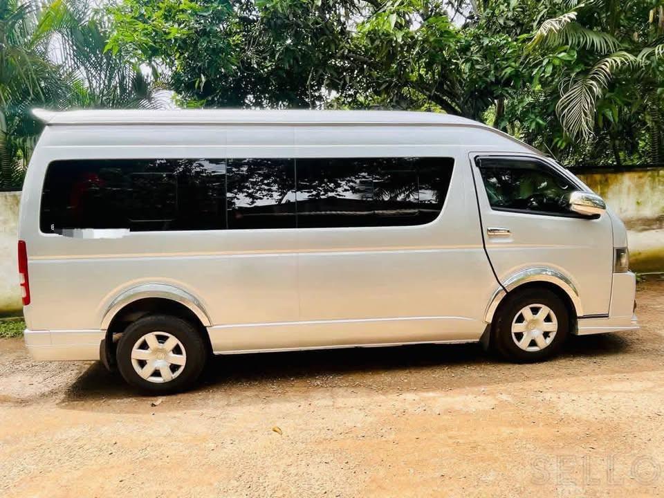 Toyota Hiace 2016 - Photo 4