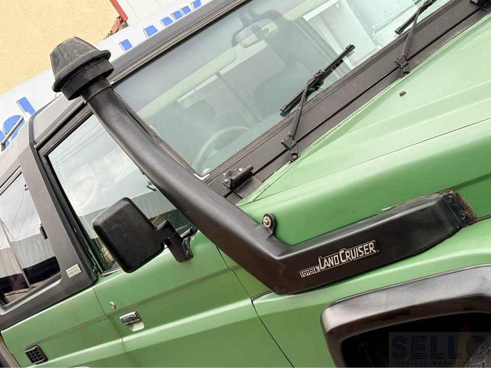 Toyota Land Cruiser 1987 - Photo 4
