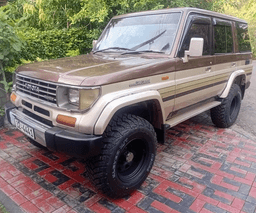 Toyota Land Cruiser 1989