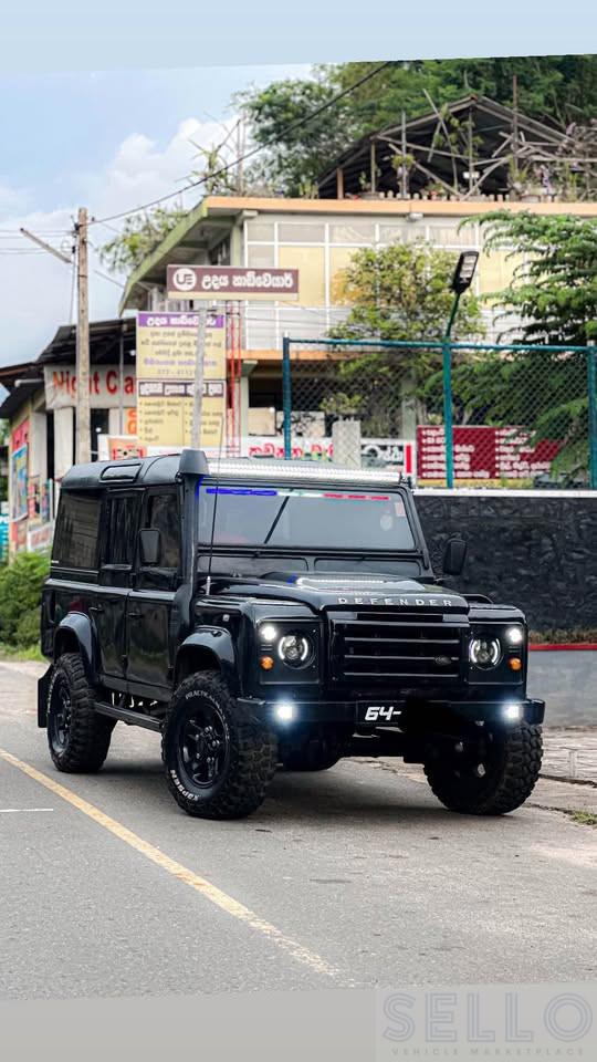 Land Rover Defender 1992 - Photo 2