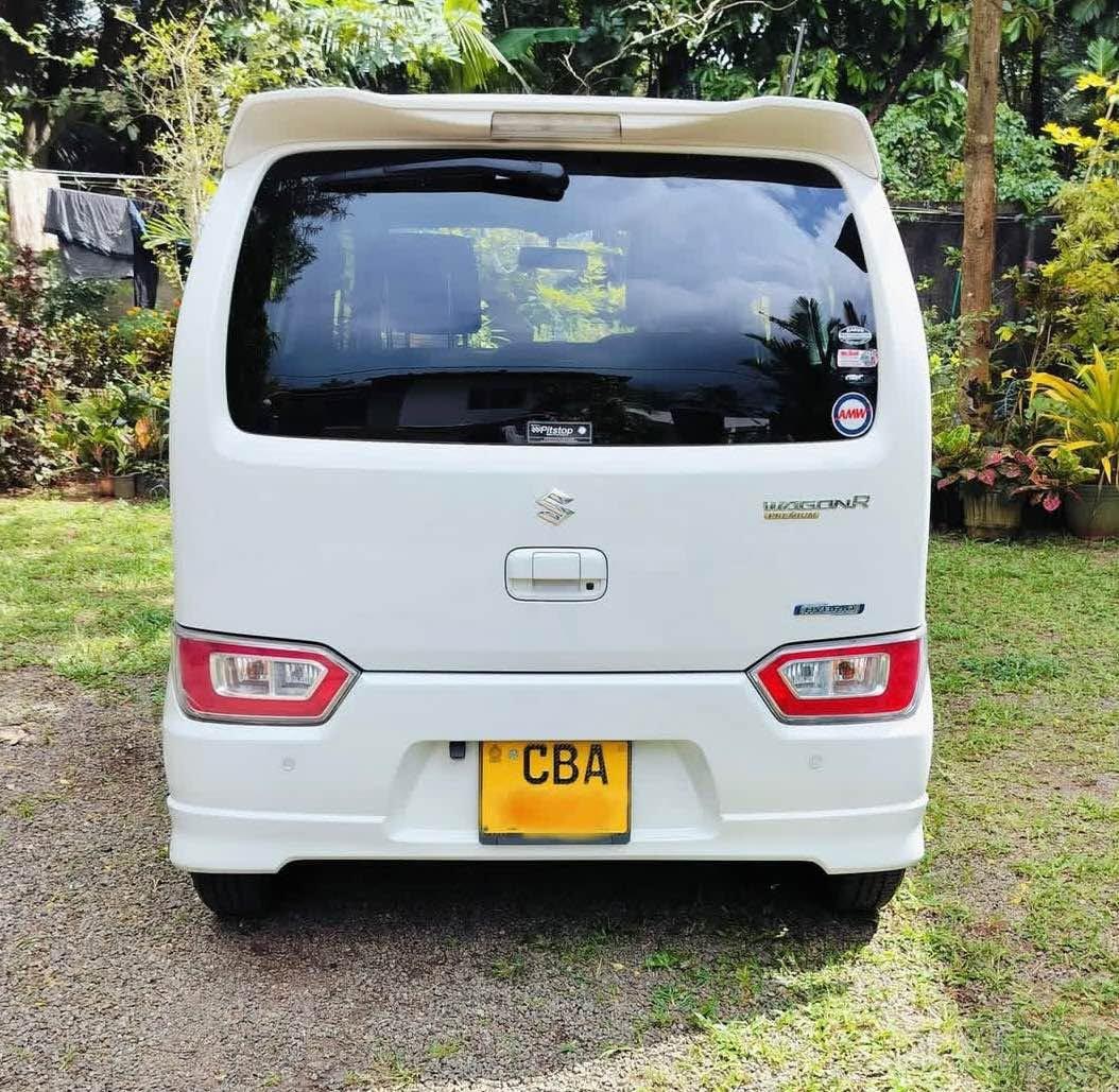 Suzuki Wagon R 2018 - Photo 3