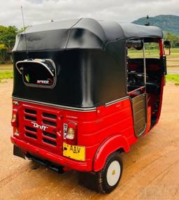 Bajaj RE 2015 - Photo 6