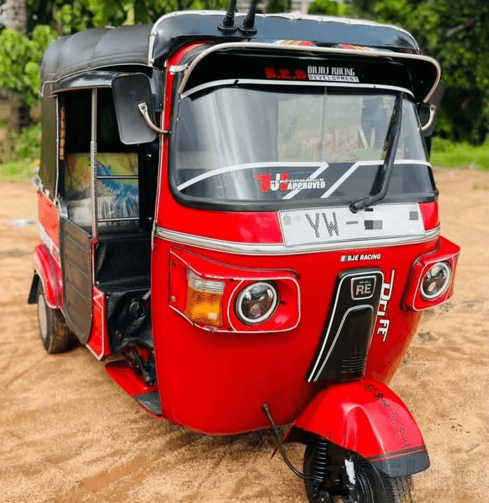 Bajaj RE 2012