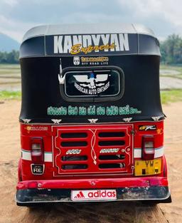 Bajaj RE 2012 - Photo 3