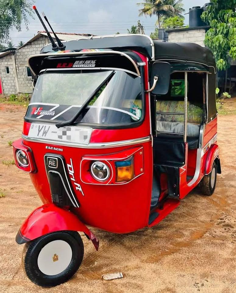 Bajaj RE 2012 - Photo 8