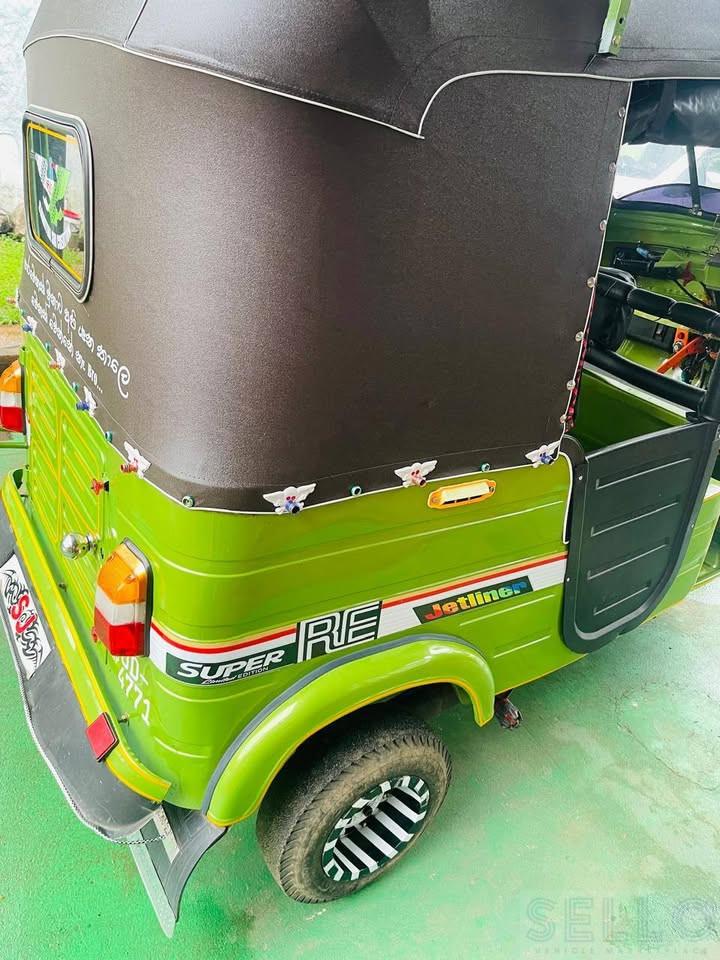Bajaj RE 2005 - Photo 9