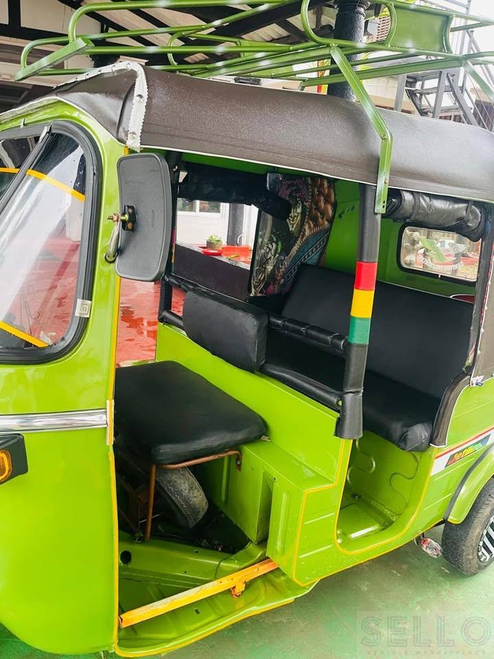 Bajaj RE 2005 - Photo 12