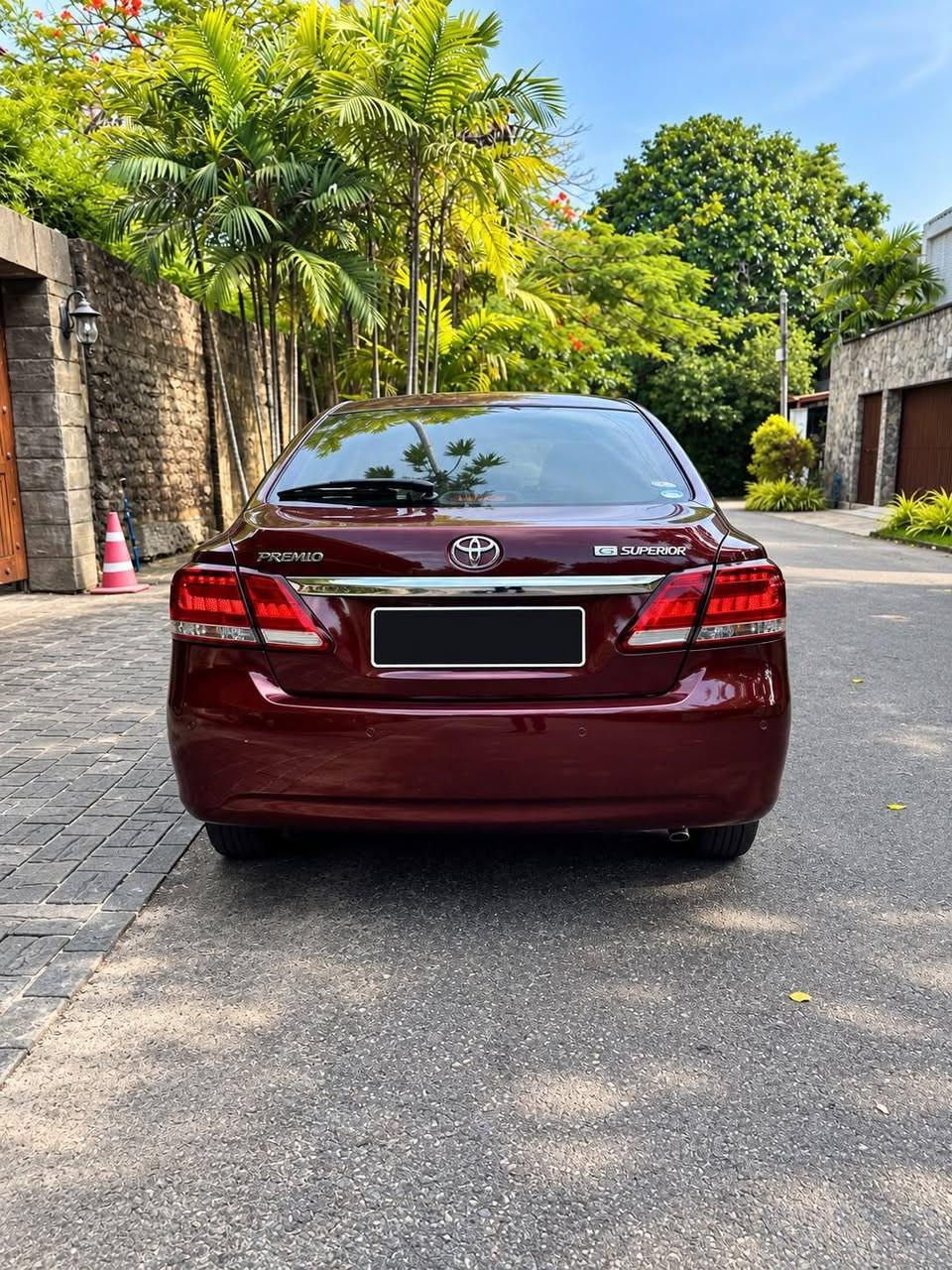Toyota Premio 2017 - Photo 2
