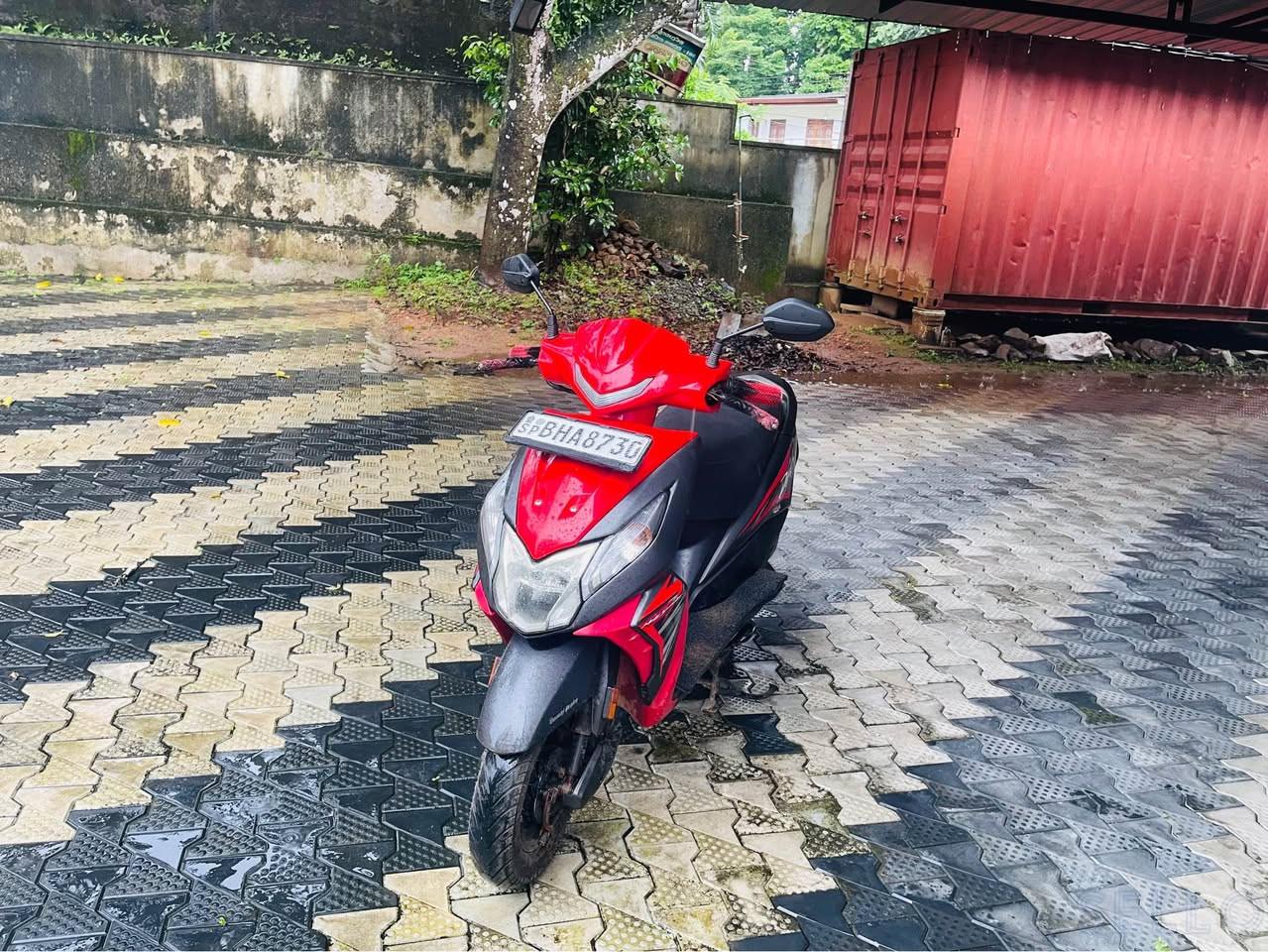 Honda Dio 2018 - Photo 12