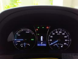 Toyota Crown 2013