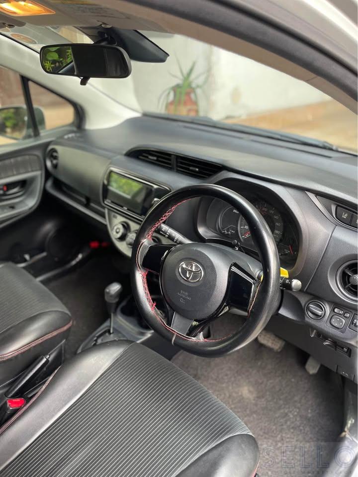 Toyota Vitz 2017 - Photo 3