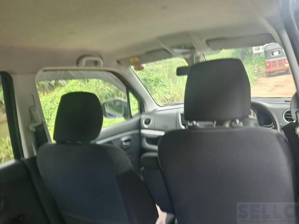 Suzuki Wagon R 2014 - Photo 2