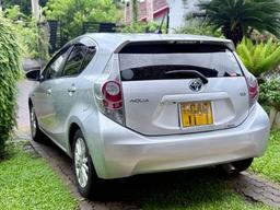 Toyota Aqua 2016 - Photo 3