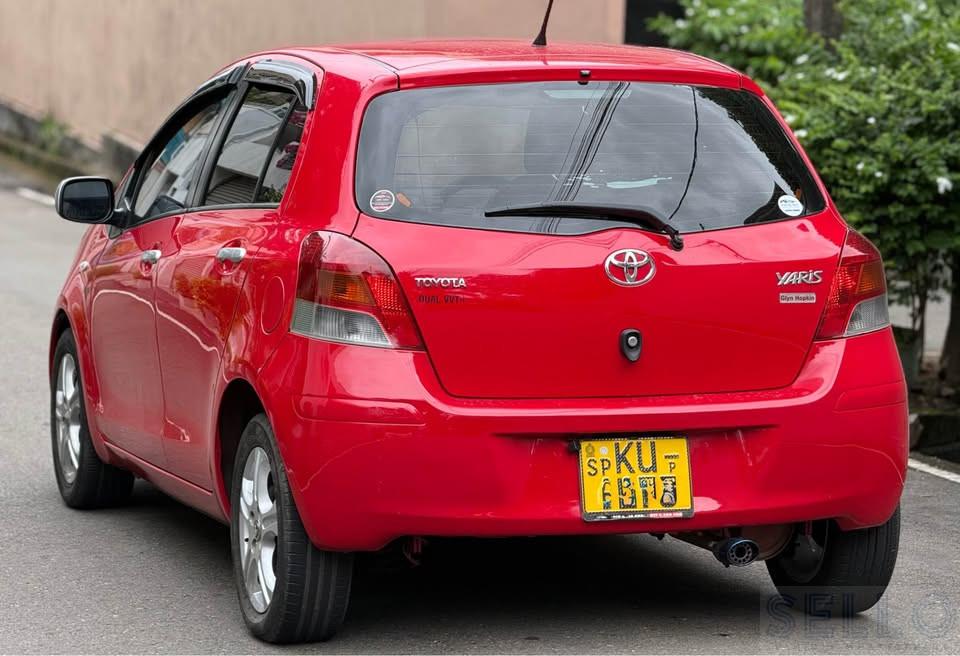 Toyota Yaris 2010 - Photo 2