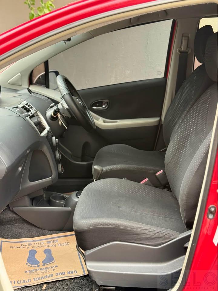 Toyota Yaris 2010 - Photo 5