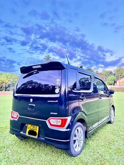 Suzuki Wagon R 2017 - Photo 3