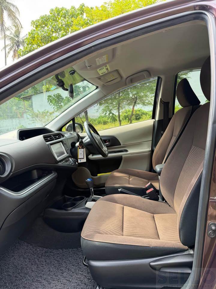 Toyota Aqua 2014 - Photo 2