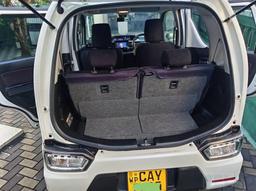 Suzuki Wagon R 2018 - Photo 4