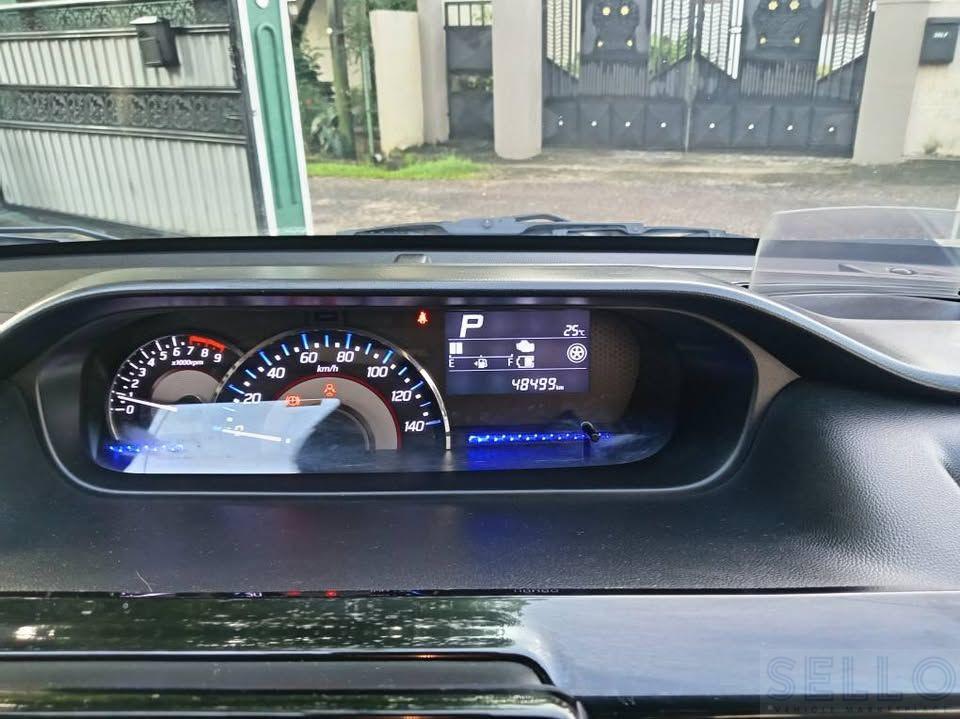 Suzuki Wagon R 2018 - Photo 6