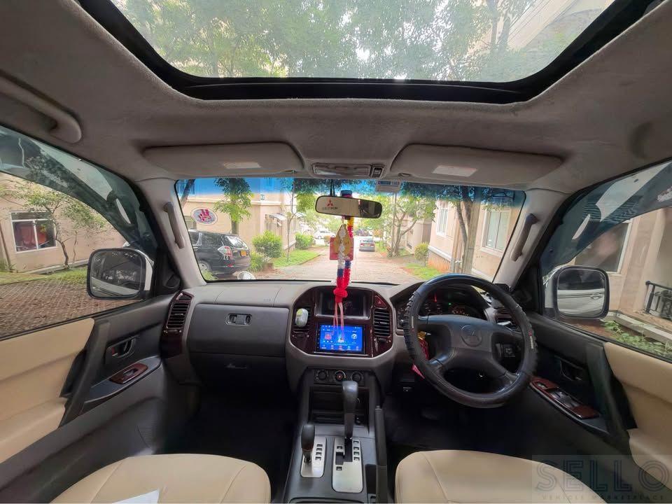 Mitsubishi Montero 2001 - Photo 2