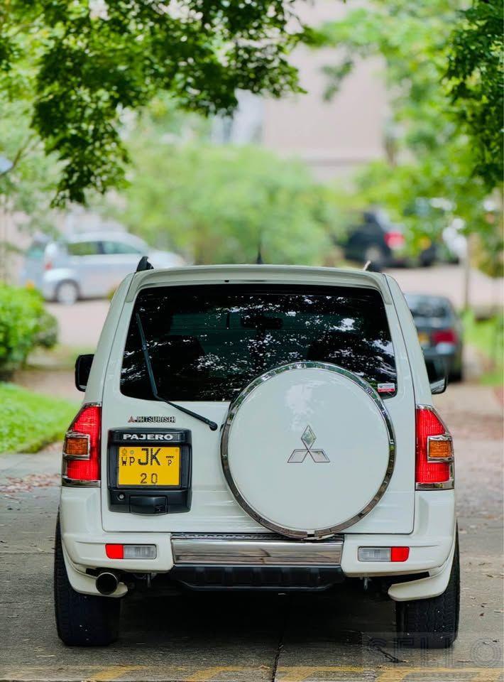 Mitsubishi Montero 2001 - Photo 4