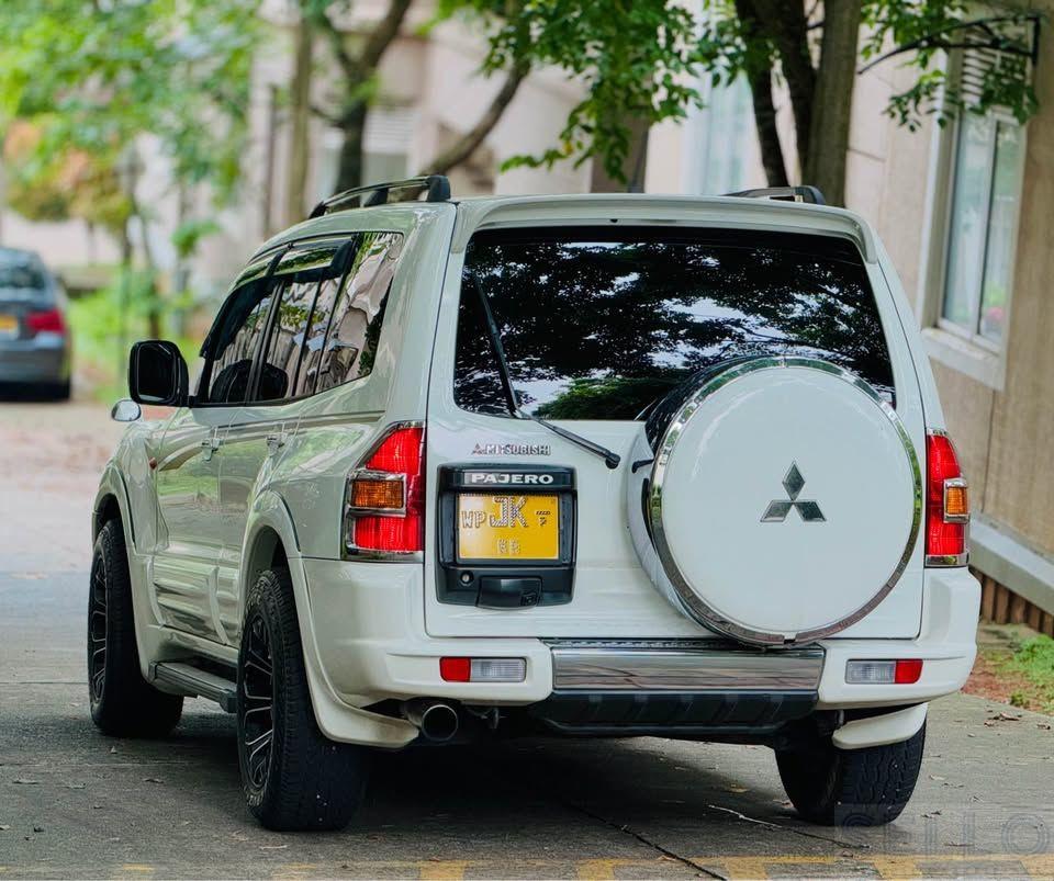 Mitsubishi Montero 2001 - Photo 5
