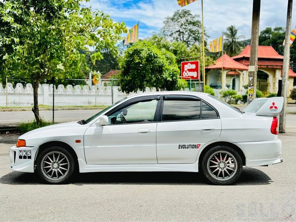 Mitsubishi Evolution 2001