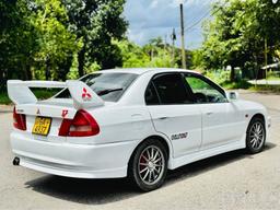 Mitsubishi Evolution 2001 - Photo 6