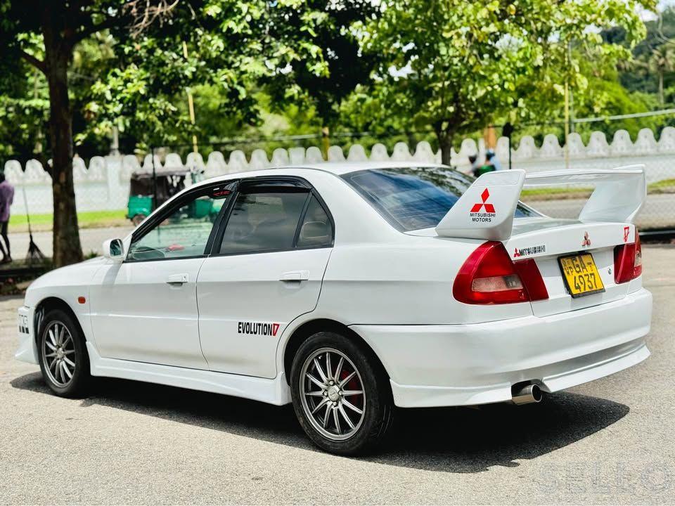 Mitsubishi Evolution 2001 - Photo 8